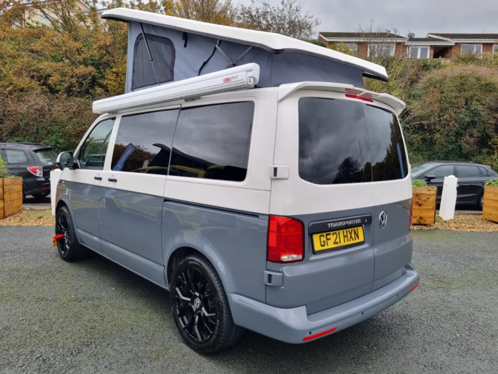 campervan greywhite 02 1280.webp