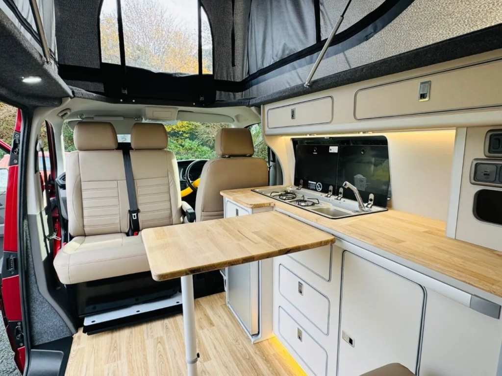 campervan set4 05 1280.webp