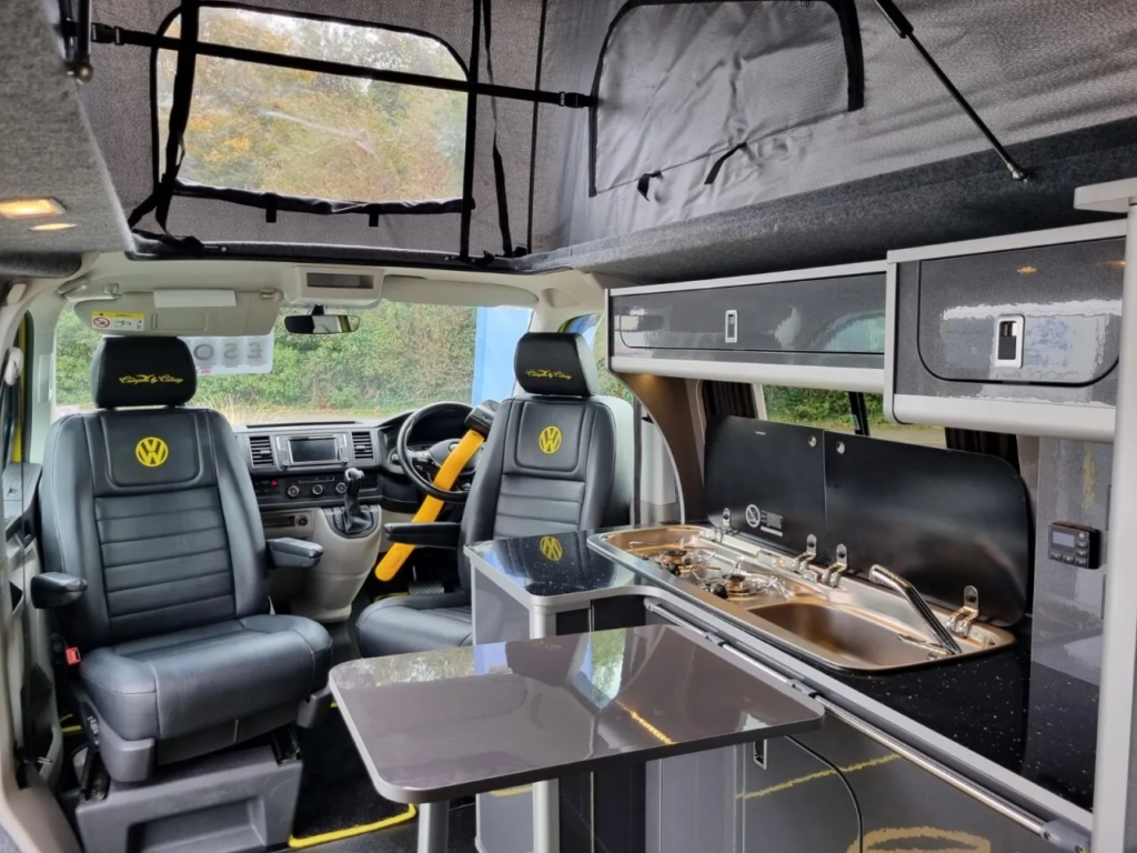 campervan yellow 07 1280.webp